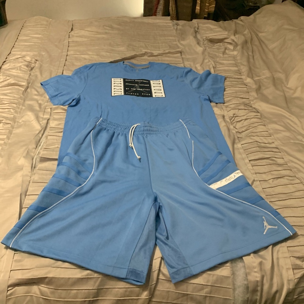 Jordan set 3X shirt & 3X shorts.